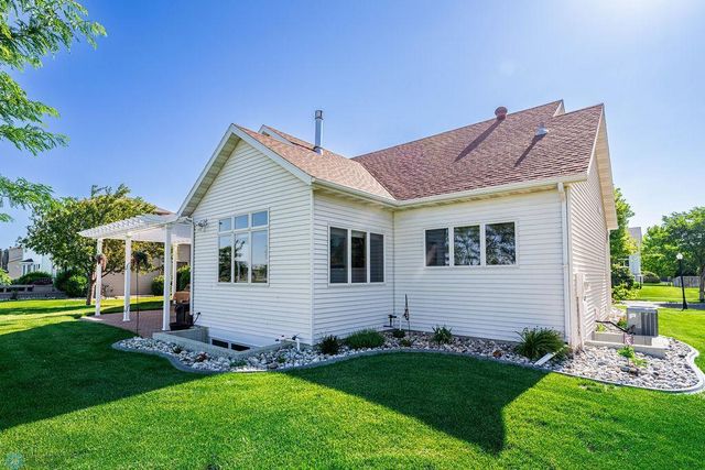 6139 16th Street S, Fargo, ND 58104