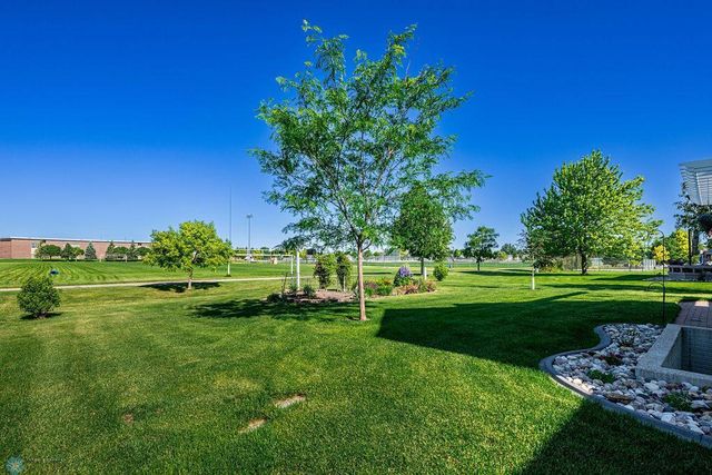 6139 16th Street S, Fargo, ND 58104