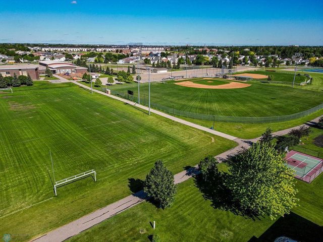 6139 16th Street S, Fargo, ND 58104