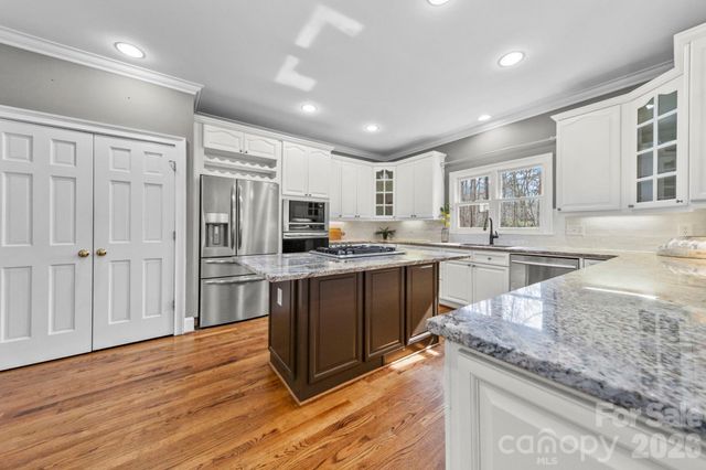 2030 Sandy Pond Lane, Waxhaw, NC 28173
