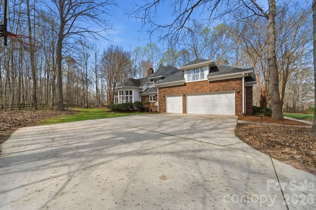 2030 Sandy Pond Lane, Waxhaw, NC 28173