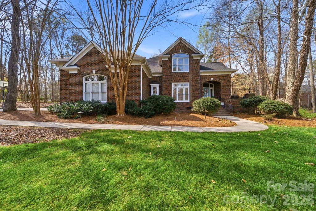 2030 Sandy Pond Lane, Waxhaw, NC 28173