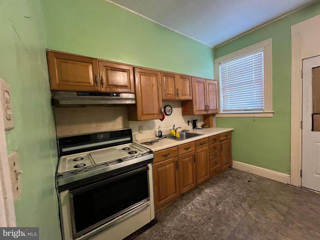 1230 W 37TH ST, Baltimore, MD 21211