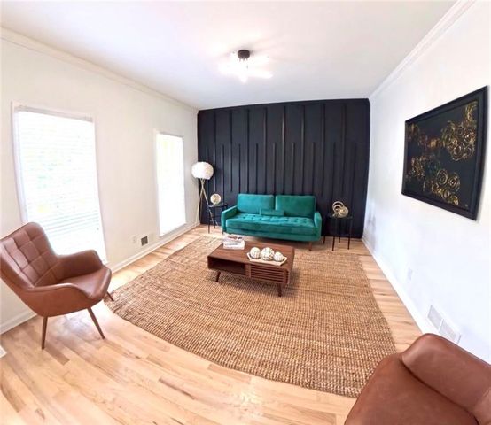 1952 Skidmore Circle, Lawrenceville, GA 30044
