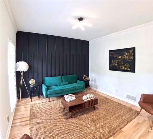 1952 Skidmore Circle, Lawrenceville, GA 30044
