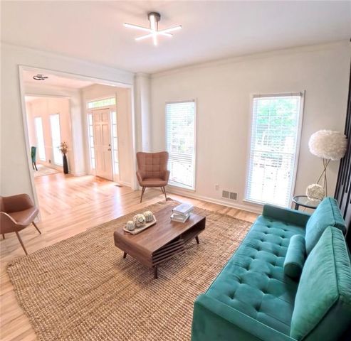 1952 Skidmore Circle, Lawrenceville, GA 30044