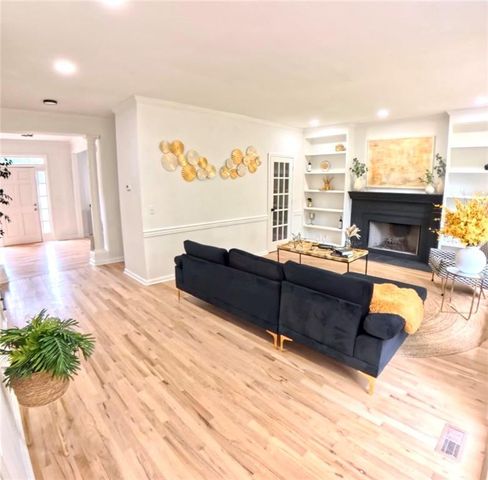 1952 Skidmore Circle, Lawrenceville, GA 30044