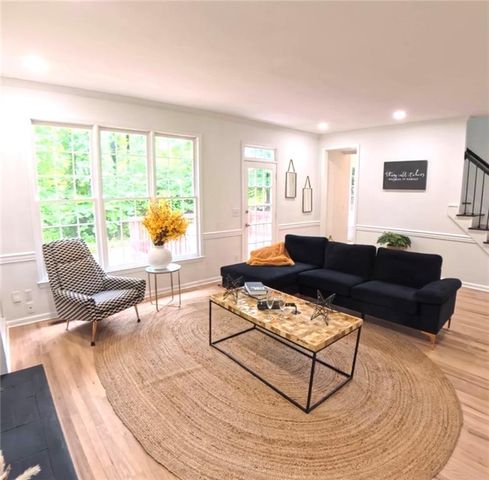 1952 Skidmore Circle, Lawrenceville, GA 30044