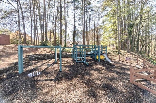 1952 Skidmore Circle, Lawrenceville, GA 30044