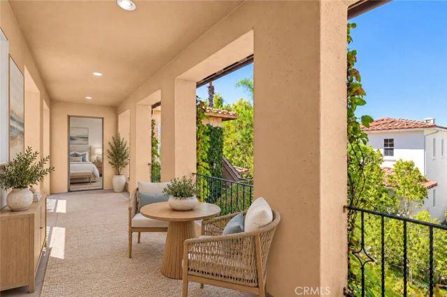 25 Peppertree, Newport Beach, CA 92660