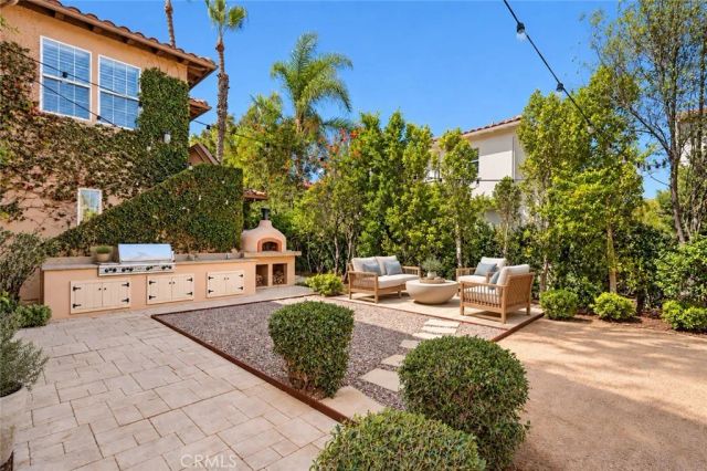 25 Peppertree, Newport Beach, CA 92660