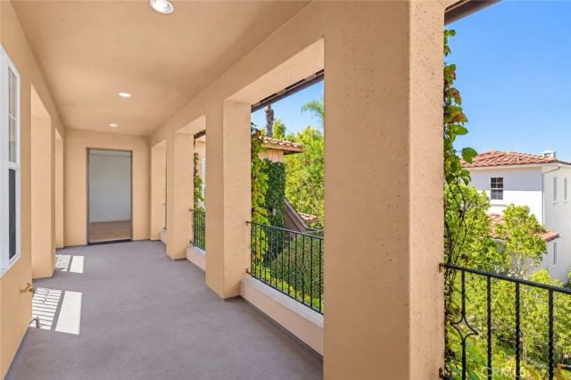 25 Peppertree, Newport Beach, CA 92660