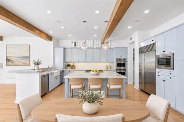 25 Peppertree, Newport Beach, CA 92660