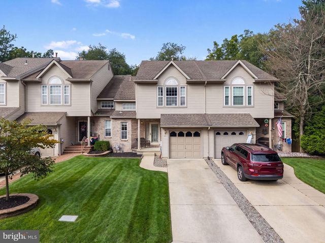 49 SMOKEY RUN DR, Berlin, NJ 08009