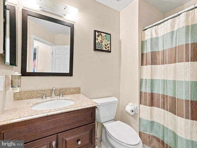 49 SMOKEY RUN DR, Berlin, NJ 08009