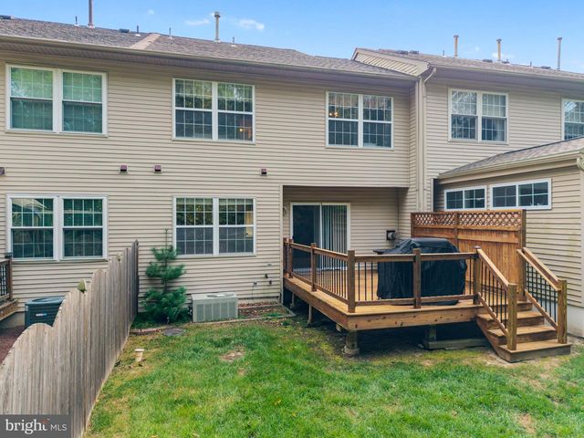 49 SMOKEY RUN DR, Berlin, NJ 08009