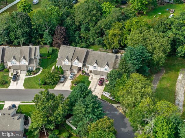49 SMOKEY RUN DR, Berlin, NJ 08009