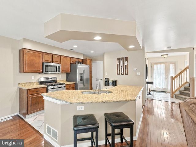 49 SMOKEY RUN DR, Berlin, NJ 08009