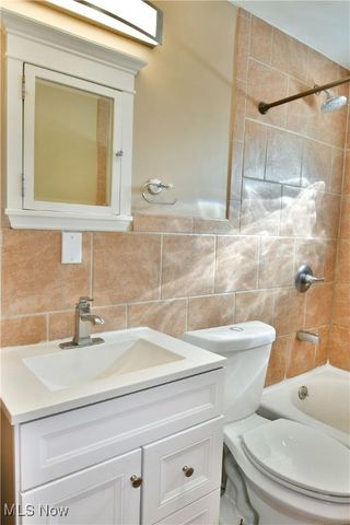 192 N Main Street, Youngstown, OH 44515