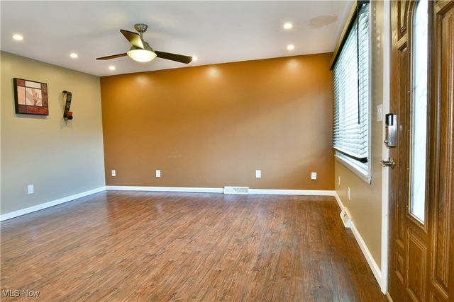 192 N Main Street, Youngstown, OH 44515