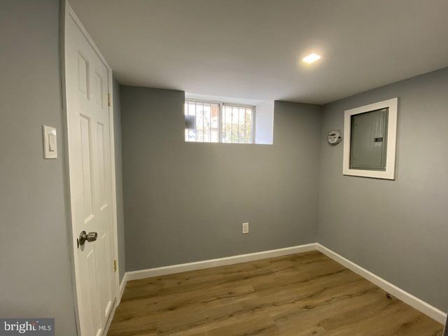 5812 CEDARHURST ST, Philadelphia, PA 19143