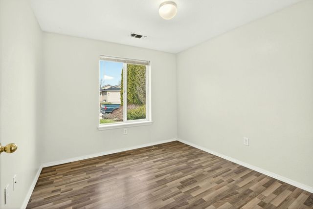 460 Montclair Way, Eagle Point, OR 97524