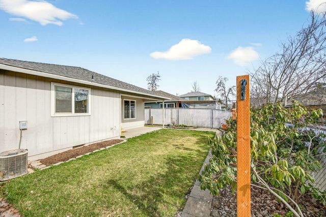 460 Montclair Way, Eagle Point, OR 97524