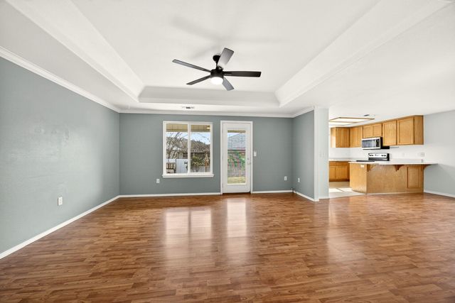 460 Montclair Way, Eagle Point, OR 97524