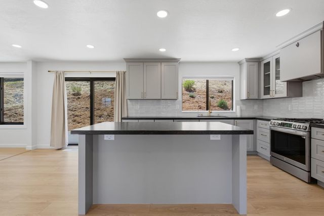 1510 Welburn Avenue, Gilroy, CA 95020