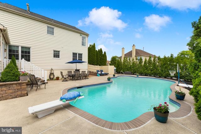 11 GUNNING LN, Langhorne, PA 19047