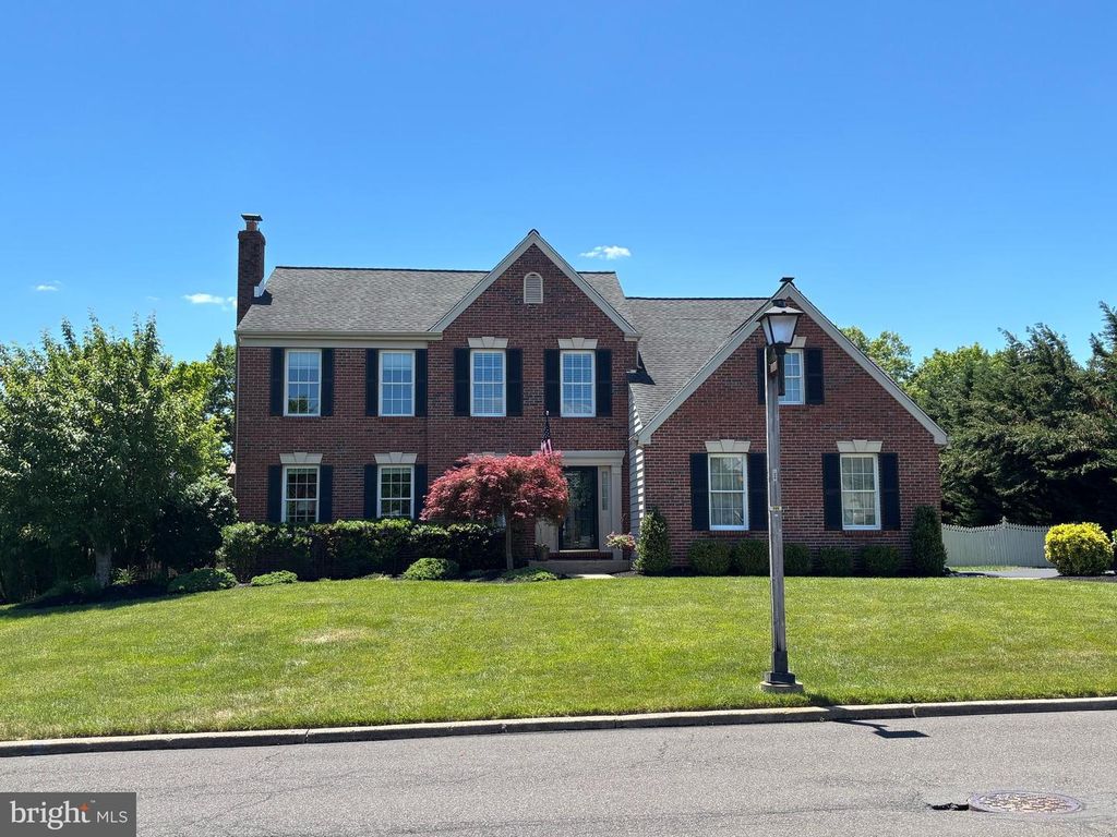 11 GUNNING LN, Langhorne, PA 19047