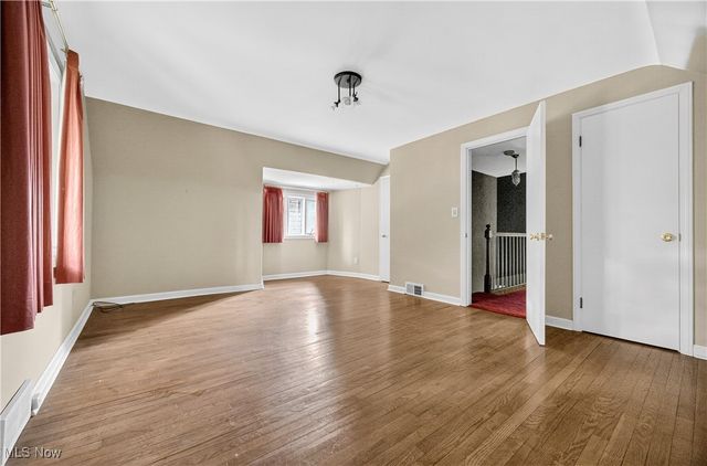 25321 Chatworth Drive, Euclid, OH 44117