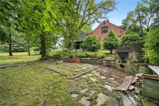 25321 Chatworth Drive, Euclid, OH 44117