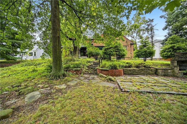 25321 Chatworth Drive, Euclid, OH 44117