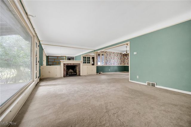 25321 Chatworth Drive, Euclid, OH 44117