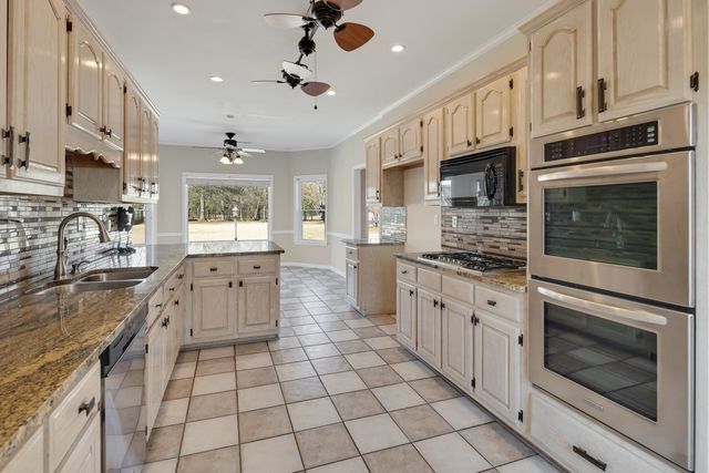 4279 HIGH PLAINS RD, Bartlett, TN 38135