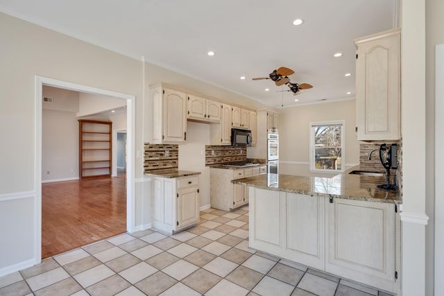 4279 HIGH PLAINS RD, Bartlett, TN 38135