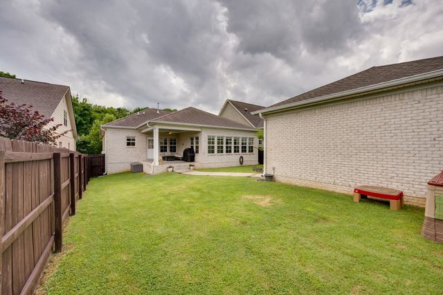 1860 Grace Point Ln, Nolensville, TN 37135