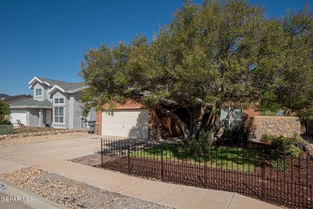 840 SUN CITY PARK Court, El Paso, TX 79932