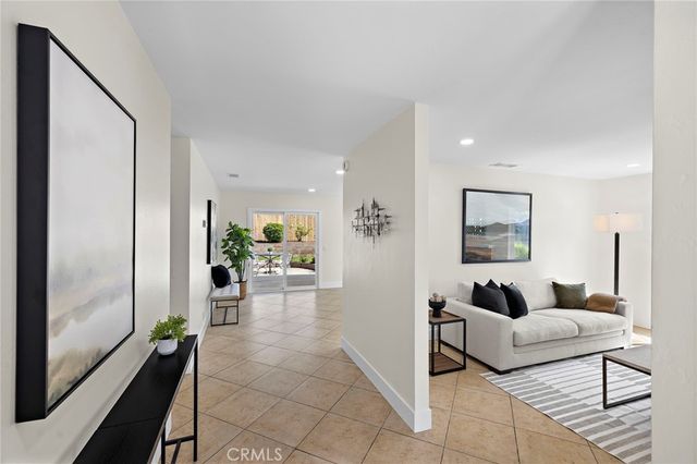 3960 Park Dr, Carlsbad, CA 92008