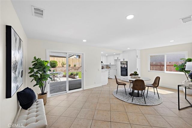 3960 Park Dr, Carlsbad, CA 92008