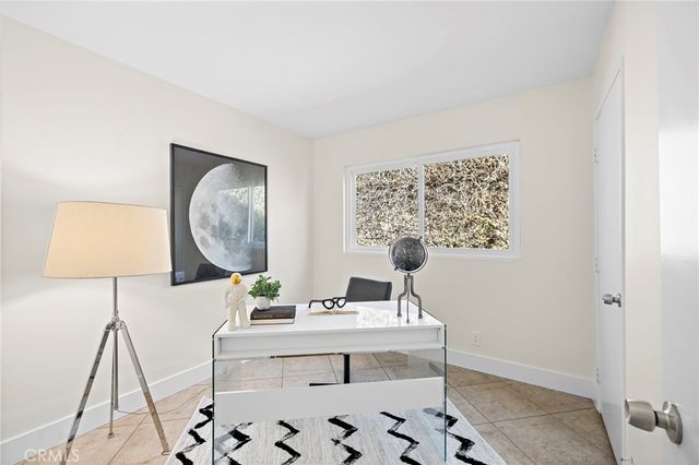 3960 Park Dr, Carlsbad, CA 92008