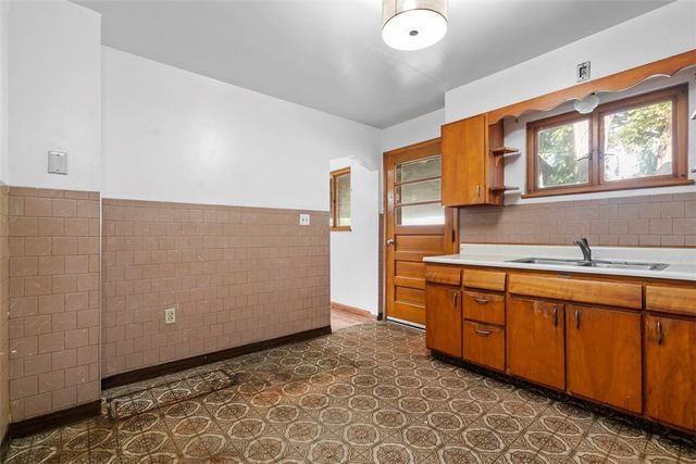 111 Hickory Drive, Chippewa Twp, PA 15010