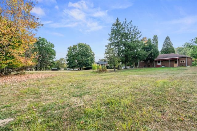 111 Hickory Drive, Chippewa Twp, PA 15010