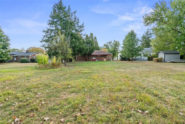 111 Hickory Drive, Chippewa Twp, PA 15010