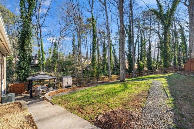 2817 Arden Way SE, Smyrna, GA 30080