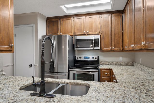 178 Norwood Drive, Woodway, TX 76712