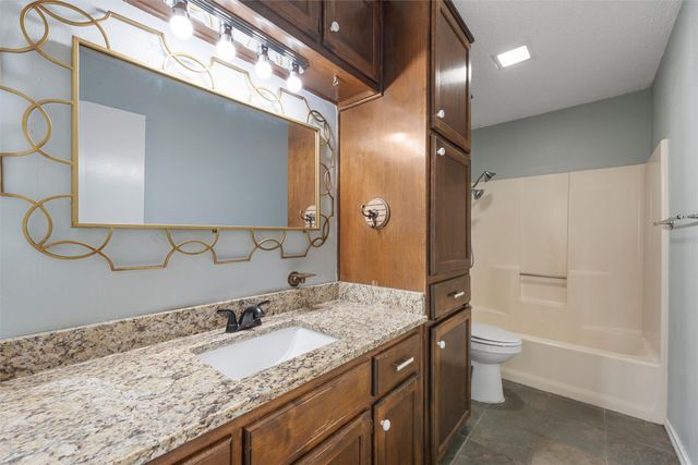 178 Norwood Drive, Woodway, TX 76712
