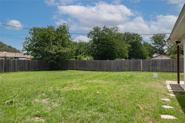178 Norwood Drive, Woodway, TX 76712