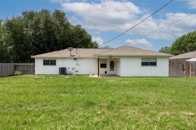 178 Norwood Drive, Woodway, TX 76712